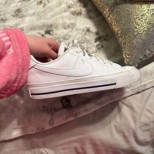 Nike women’s sneakers